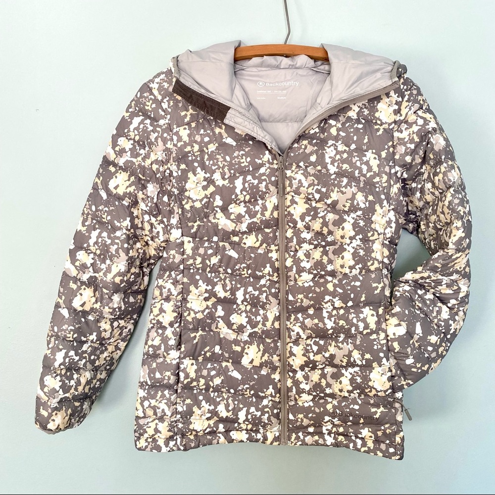 Backcountry camo puffer jacket- Women’s medium